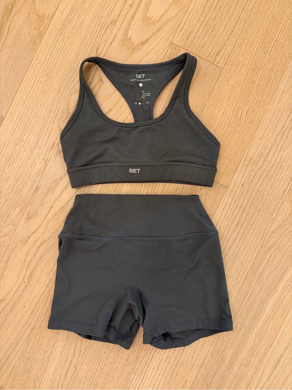 SET Active Formcloud Set Gray in Size Small